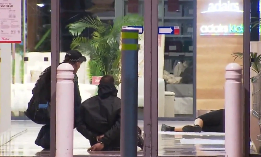 Εμπορικό κέντρο στην Αδελαΐδα της Αυστραλίας εκκενώθηκε λόγω περιστατικού με ενόπλους (Βίντεο)